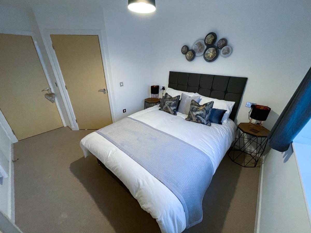 Station Side Penthouse Lägenhet Wolverhampton Exteriör bild